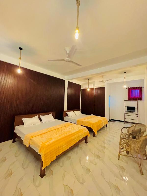 Dahanayaka Hotel & Rooms - Kekanadura - image 14