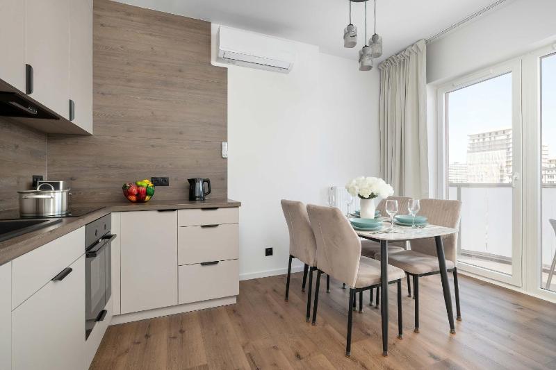 Family Apartment with Parking Close to Spodek by Noclegi Renters - image 43