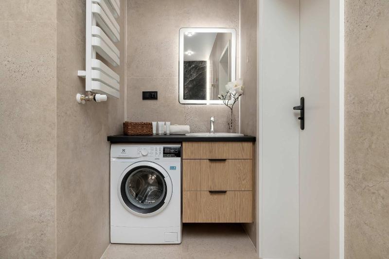 Family Apartment with Parking Close to Spodek by Noclegi Renters - image 29