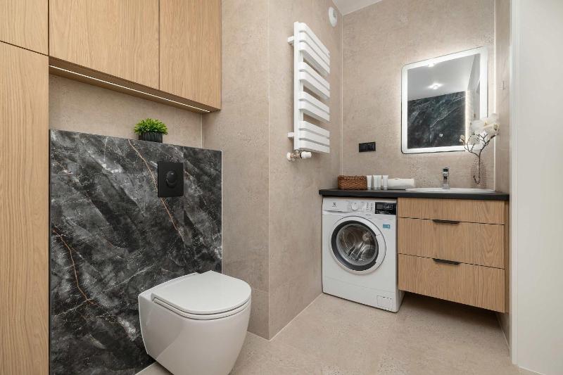 Family Apartment with Parking Close to Spodek by Noclegi Renters - image 24