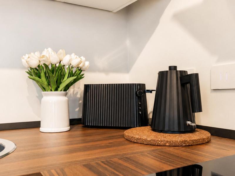 Easylife-Genova-Waterfront Suite-Luxury Design - image 8