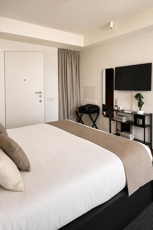 Easylife-Genova-Waterfront Suite-Luxury Design - image 15