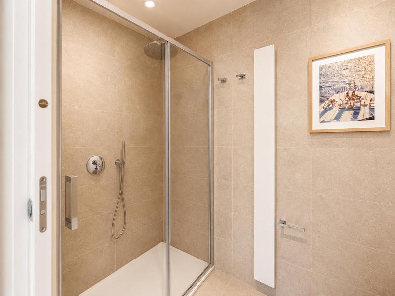 Easylife-Genova-Waterfront Suite-Luxury Design - image 16