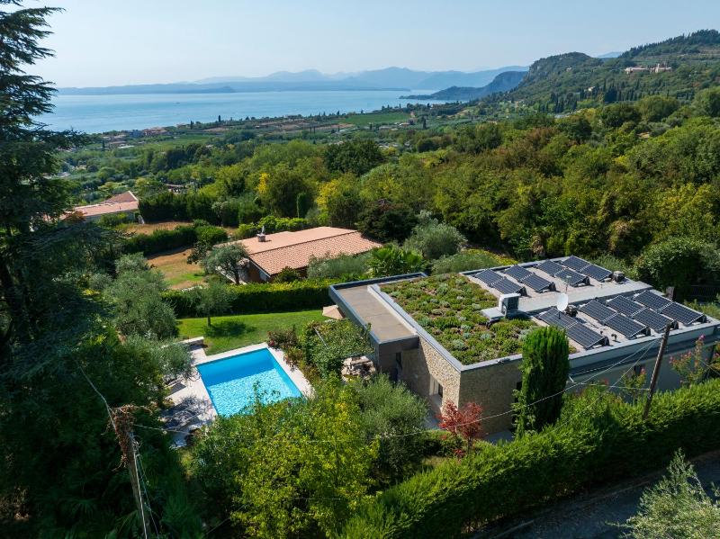 LUXURY VILLA ORIZZONTI - Regarda Travel - image 47