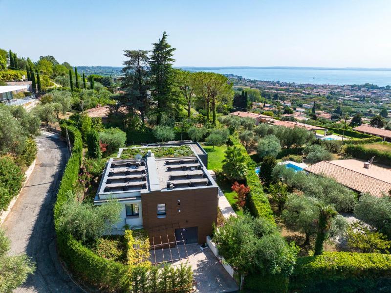 LUXURY VILLA ORIZZONTI - Regarda Travel - image 42