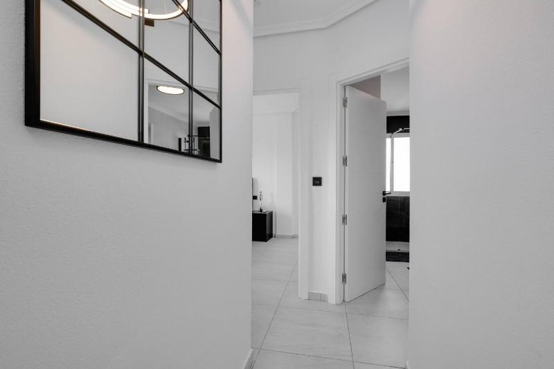 CB Living - Seaview penhouse in Cabo Roig - image 9