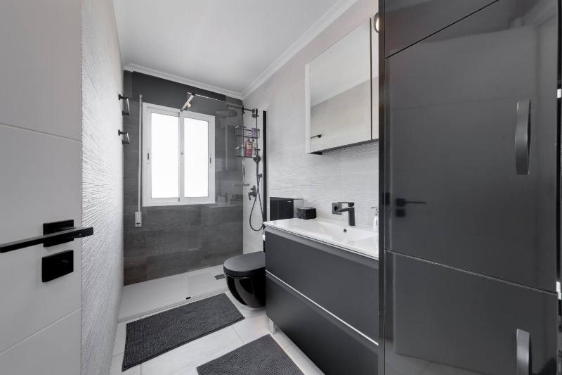 CB Living - Seaview penhouse in Cabo Roig - image 3