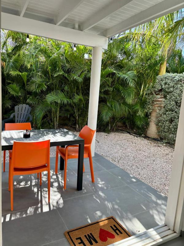 Vredenberg Village Vacation Home Shared Pool Near Mambo Beach - image 10