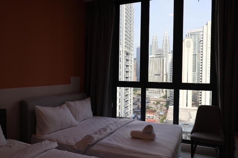 NEXON KLCC SUITE AT MAJESTiC - image 16