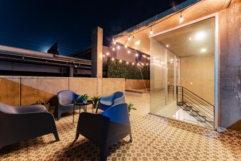 3BR Roma Norte Penthouse Private Rooftop - image 15