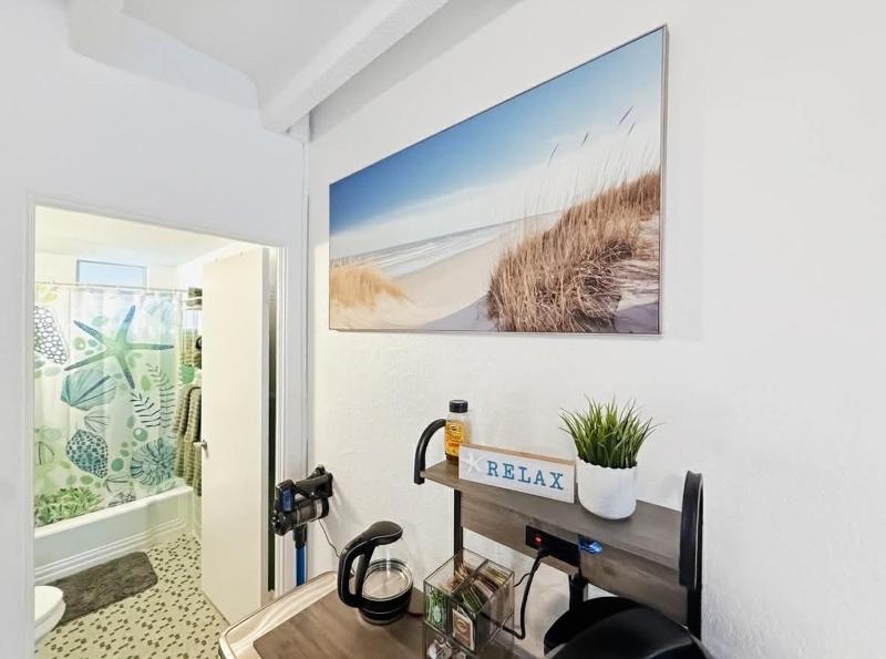 Surfside Studio - image 17