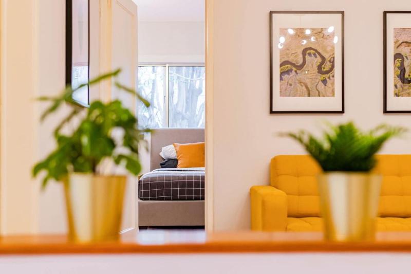 Family Home with Private Patio and City Views - image 48