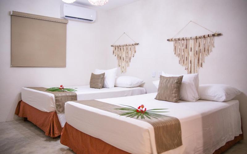 Ahava Hotel - image 20
