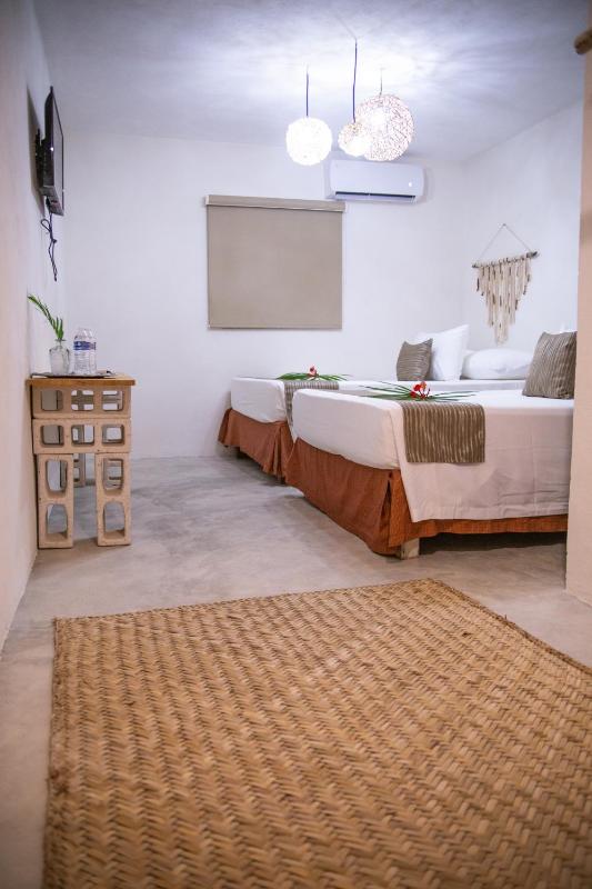 Ahava Hotel - image 23