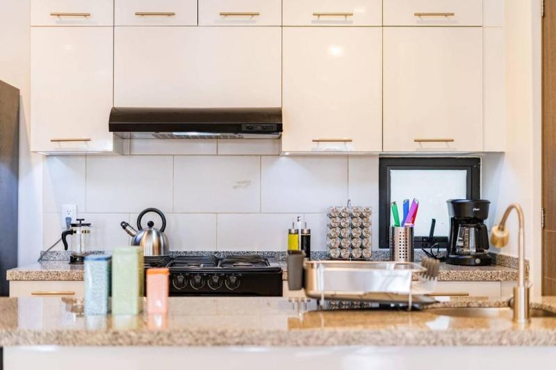 Roma Norte Steps From Restaurants and Nightlife - image 8
