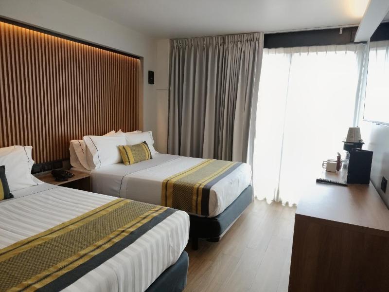 Hotel Block Suites - image 40