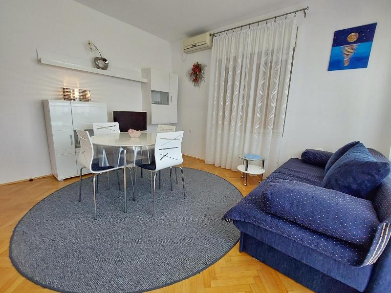 Apartment Marohnić - image 19