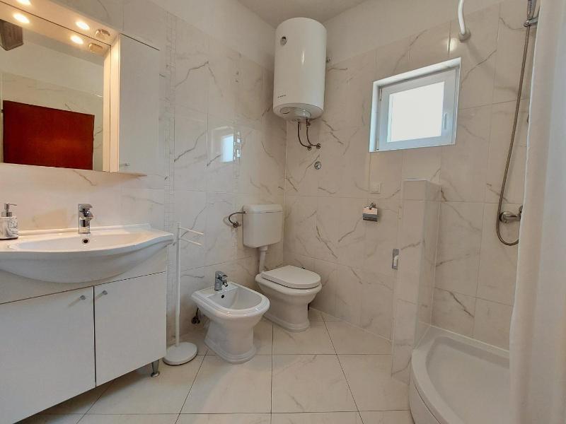 Apartment Marohnić - image 18