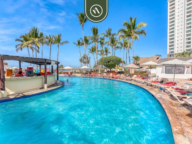 Oceanview 1 BR Condo 3 Min Away to the Beach - image 15