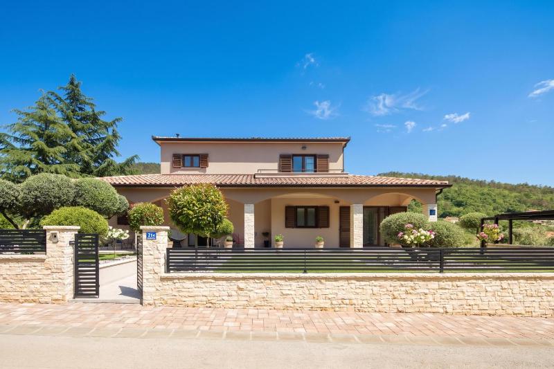 Villa Terra with Pool & Sauna near Rabac - image 15