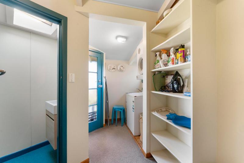 Rainbow Point Yacht Club - Taupo Holiday Home - image 33