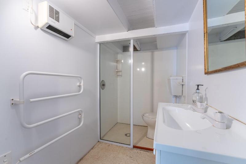 Rainbow Point Yacht Club - Taupo Holiday Home - image 30