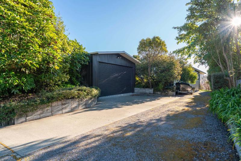 Rainbow Point Yacht Club - Taupo Holiday Home - image 23