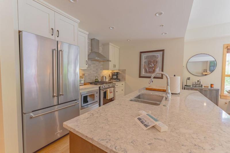 Spring Creek Corner Condo by Canadian Rockies Vacation Rentals - image 37