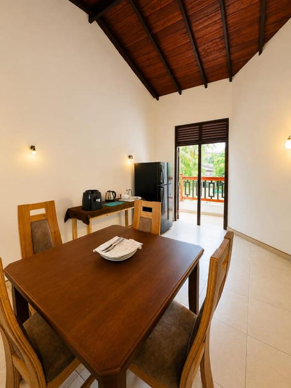 4 S Villa - image 36