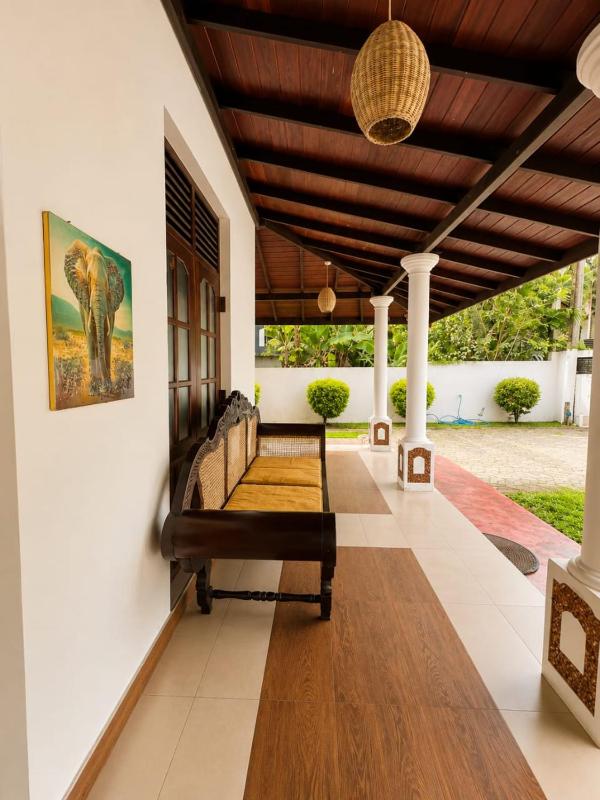 4 S Villa - image 2