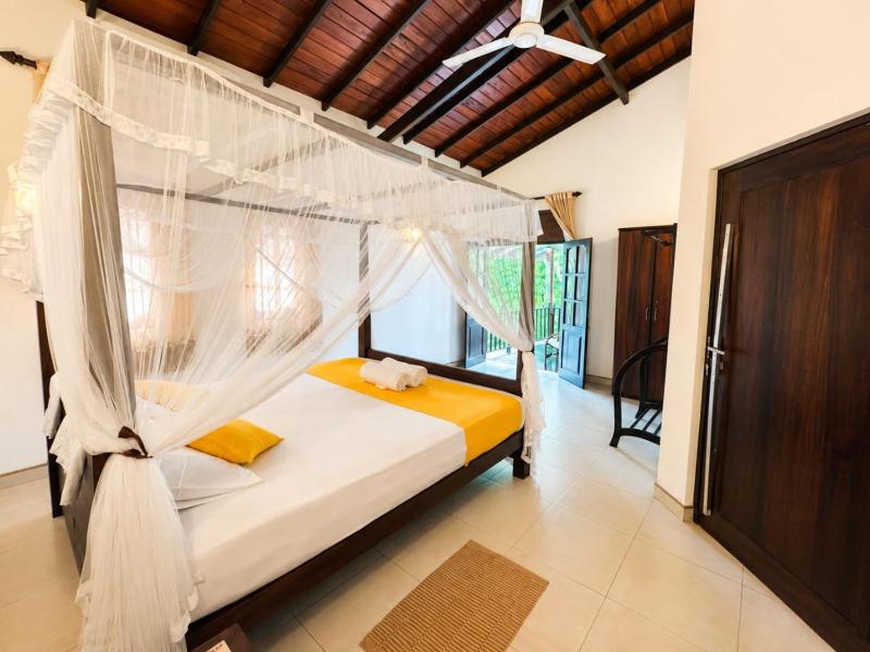4 S Villa - image 44