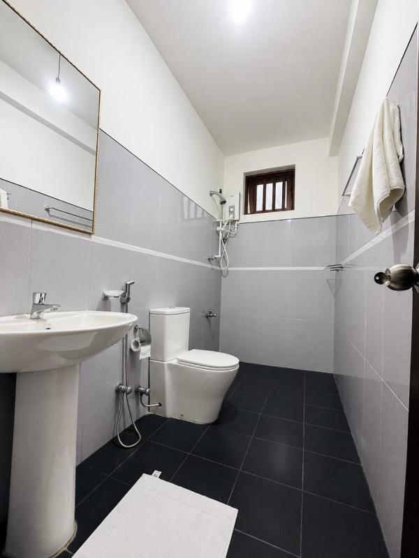 4 S Villa - image 3