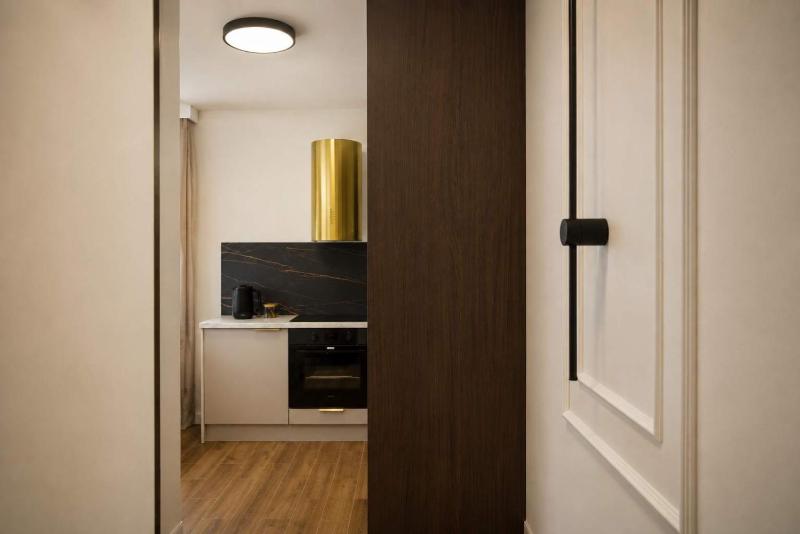 Przestronny Apartament z Parkingiem w Kielcach by Noclegi Renters - image 12