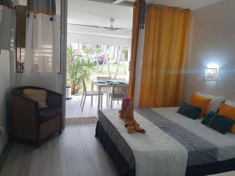Appartement cosy Saint‑François 30 m² piscine - image 9