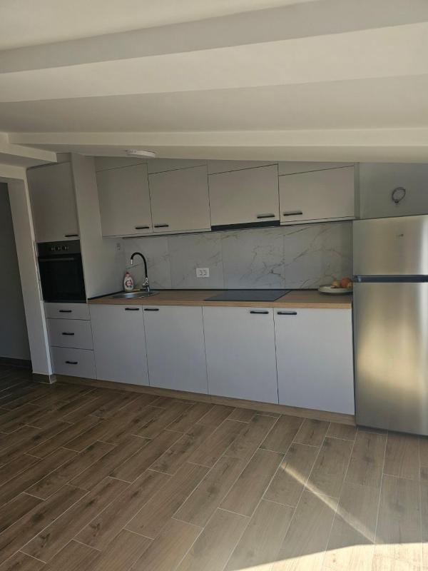 FREE PARKING Modern cosy apartments - image 5