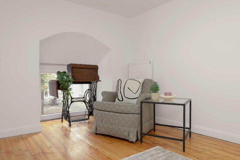 Charming Two-Bedroom City Centre Apartment with a Mezzanine by Noclegi Renters - image 2