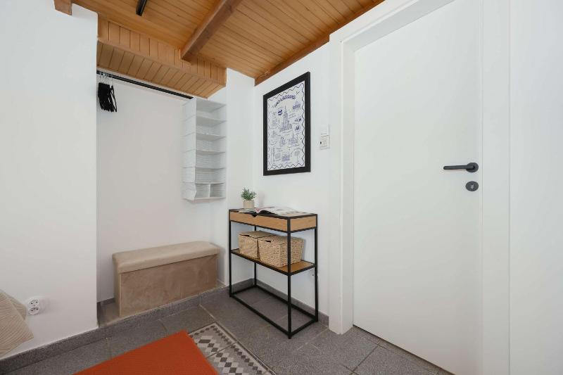 Charming Two-Bedroom City Centre Apartment with a Mezzanine by Noclegi Renters - image 13
