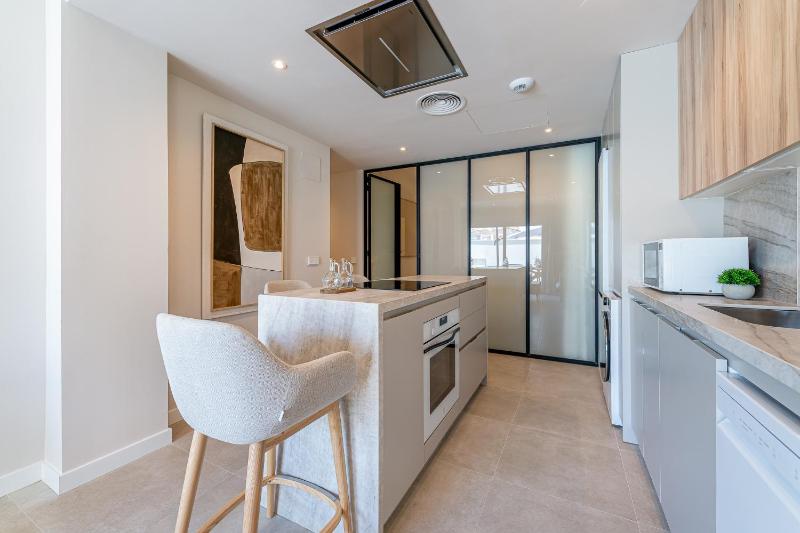 797 HOLIDAY RENTALS-Moderno apartamento con piscina privada - image 12