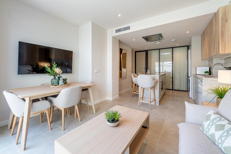 797 HOLIDAY RENTALS-Moderno apartamento con piscina privada - image 19