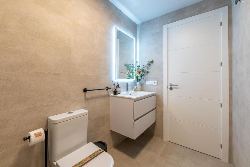 797 HOLIDAY RENTALS-Moderno apartamento con piscina privada - image 24