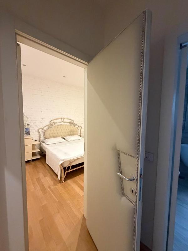 Elegant Luxury Apartment in the Heart of Belgrade - image 8