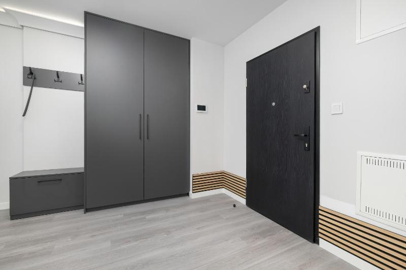 Spacious Apartments with Parking Near the Old Town by Noclegi Renters - image 21