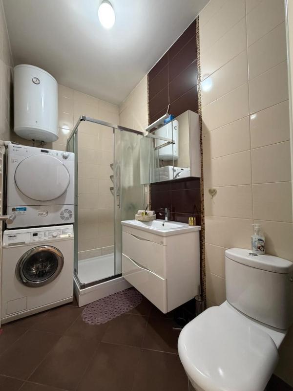 City Point Apartment - image 10