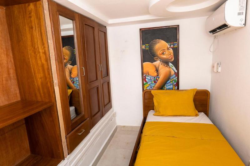 Petite maison dans quartier huppé Gombe - image 15