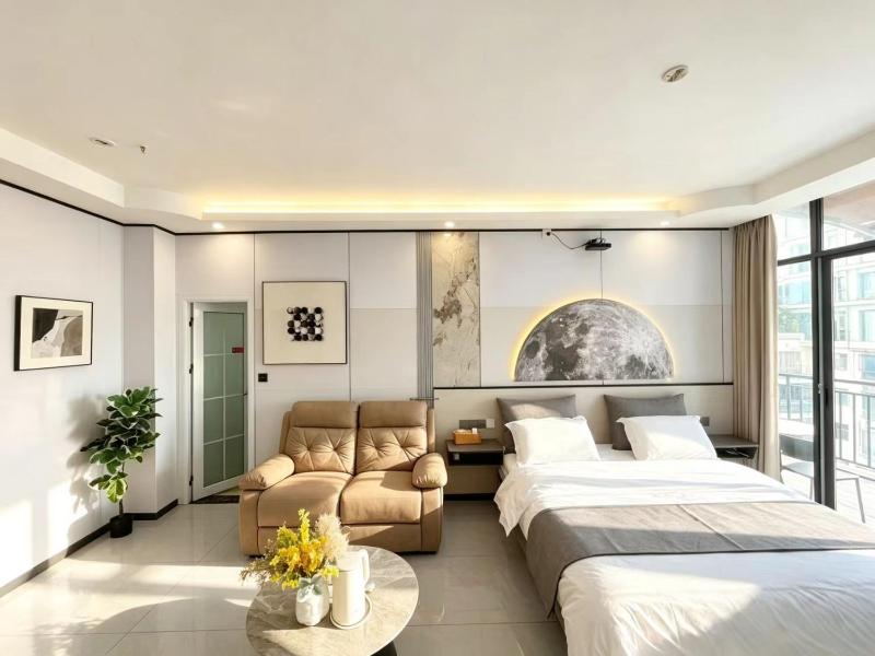 DaYin Riverside Cinema Homestay - image 21