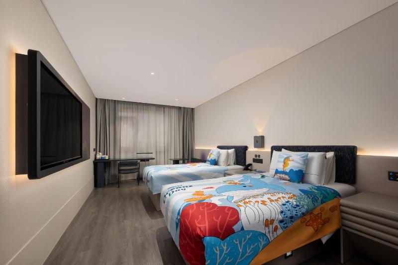 Atour Light Hotel Changsha He Long Stadium May Day Square - image 17