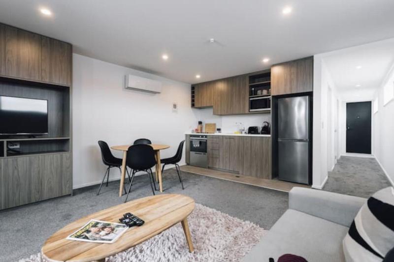 Affordable Apartment Hagley Park Super Fast Wifi - image 20
