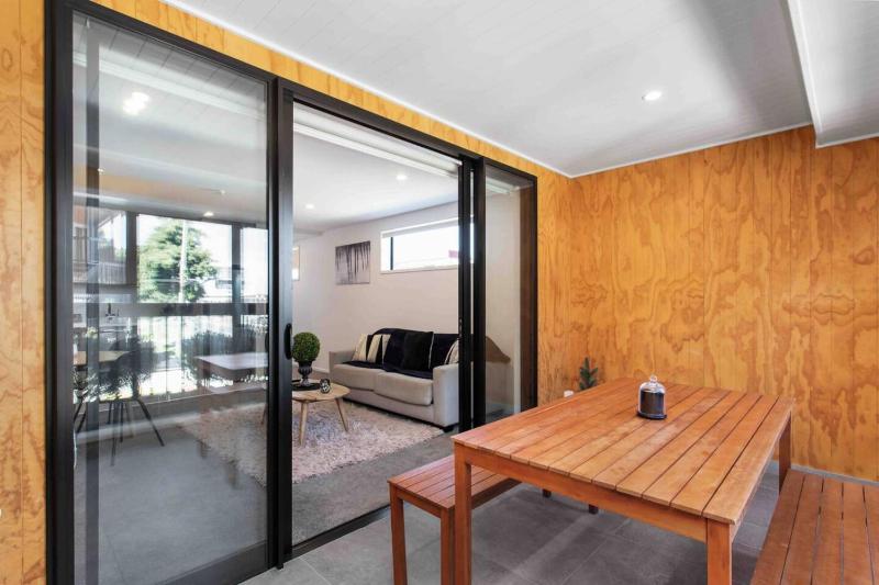Affordable Apartment Hagley Park Super Fast Wifi - image 26