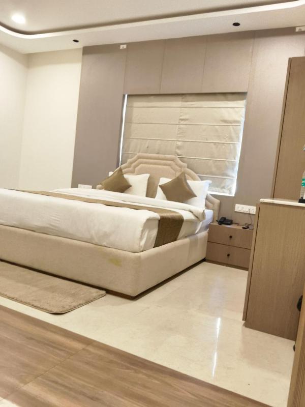Celebration suites hotel - image 5