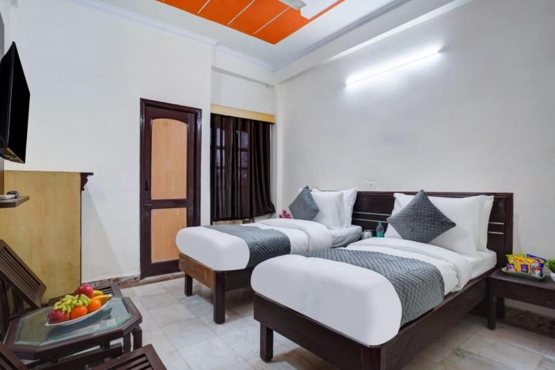 Hotel Atithi Studio - Near Santosh Hospital - image 17